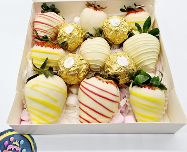 Strawberry chocolate box