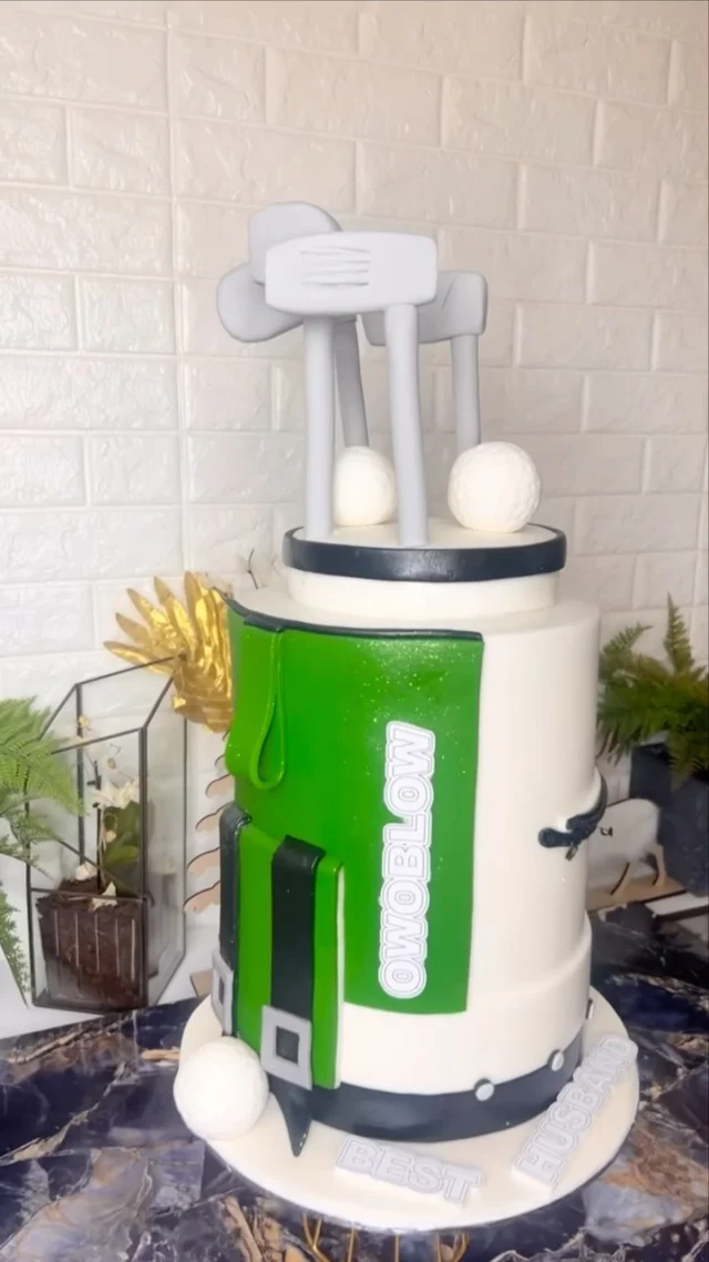 Happy Birthday to our favorite golfer🎉⛳️ Swing into another amazing year #GolfLover #BirthdayGolfer #CakeTopper”