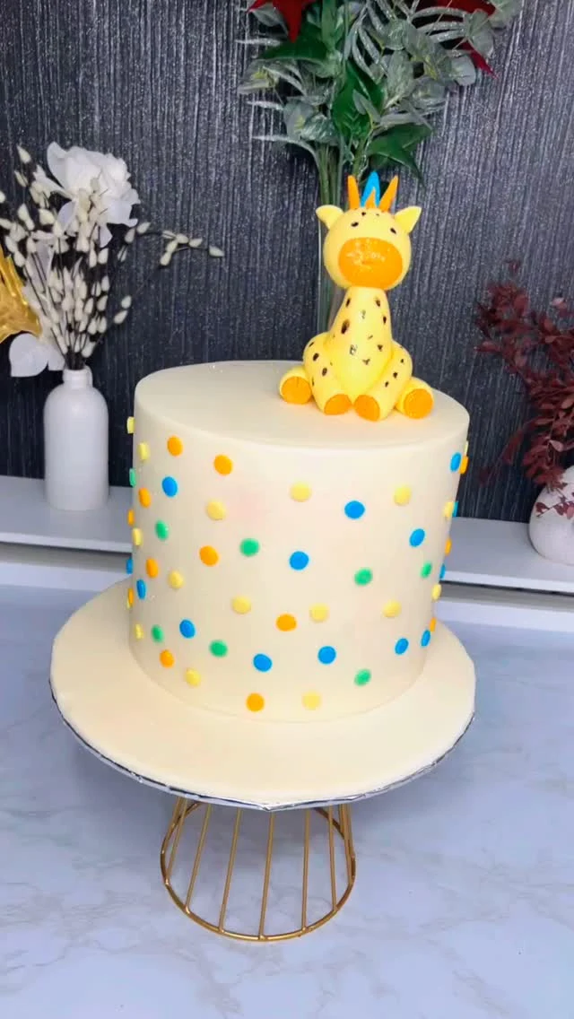 🦒🎉 Wishing the happiest 1st birthday to our little star. May your day be filled with laughter, love, and giraffe-sized joy! 🎂🌟 #FirstBirthday #GrowingUpWild #HappyBirthday