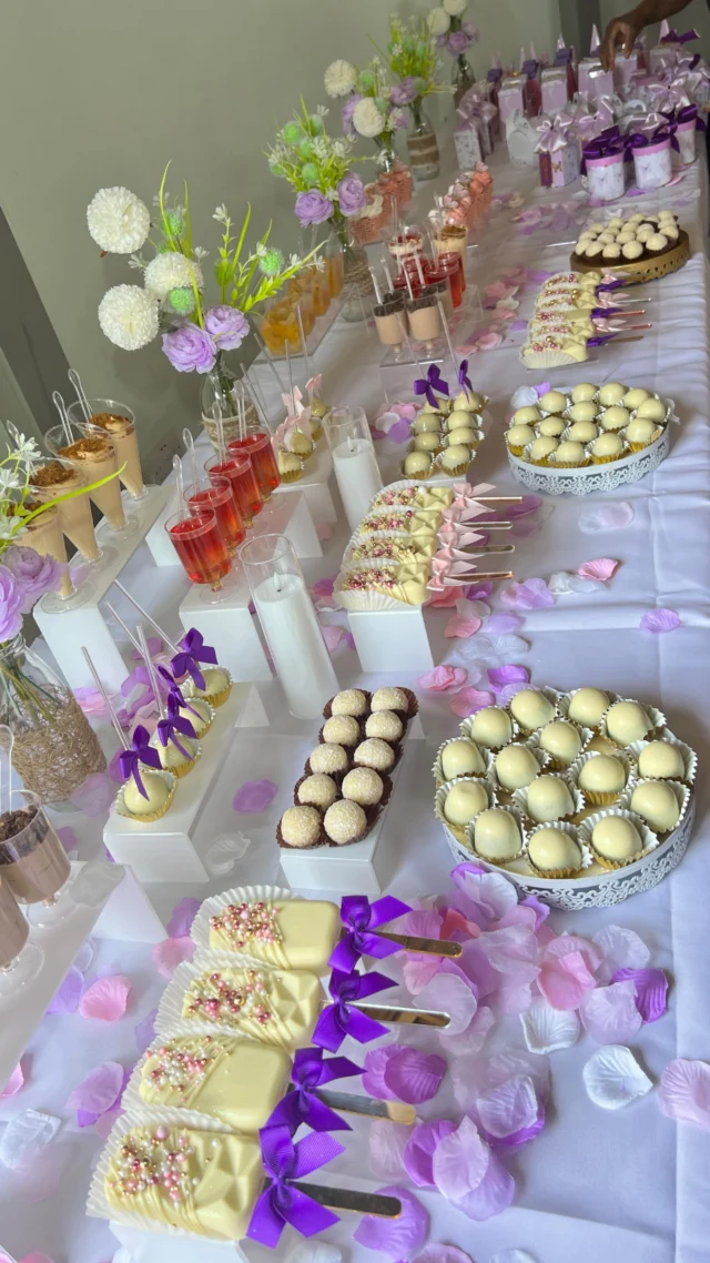💟💞🪻🪻💐🌹Another delightful event from EngCake, featuring these stunning cakes! Join us for a celebration of flavor and artistry. Don’t miss out.