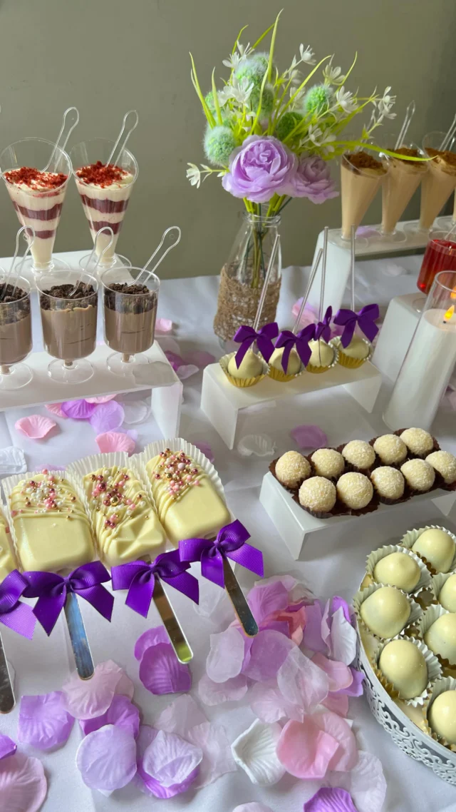 Another delightful event from EngCake, featuring these stunning cakes! Join us for a celebration of flavor and artistry. Don’t miss out.